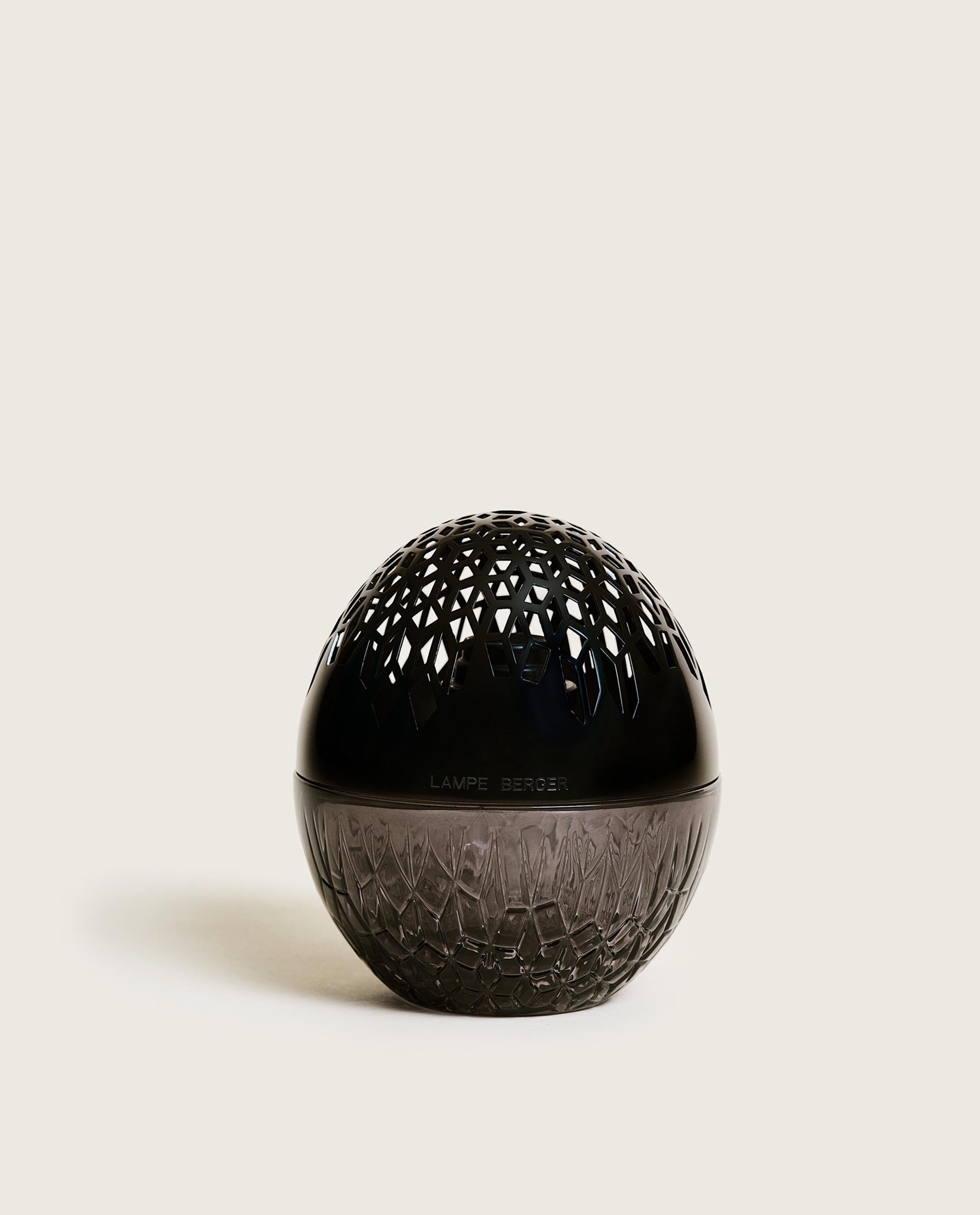 Black Luka Lamp Berger